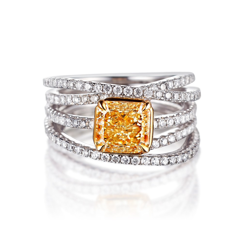 Creative-Radiant 1.5克拉雷帝恩型黃彩鑽設計婚戒鑽戒